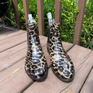 Size 9, J crew ankle rain boots,